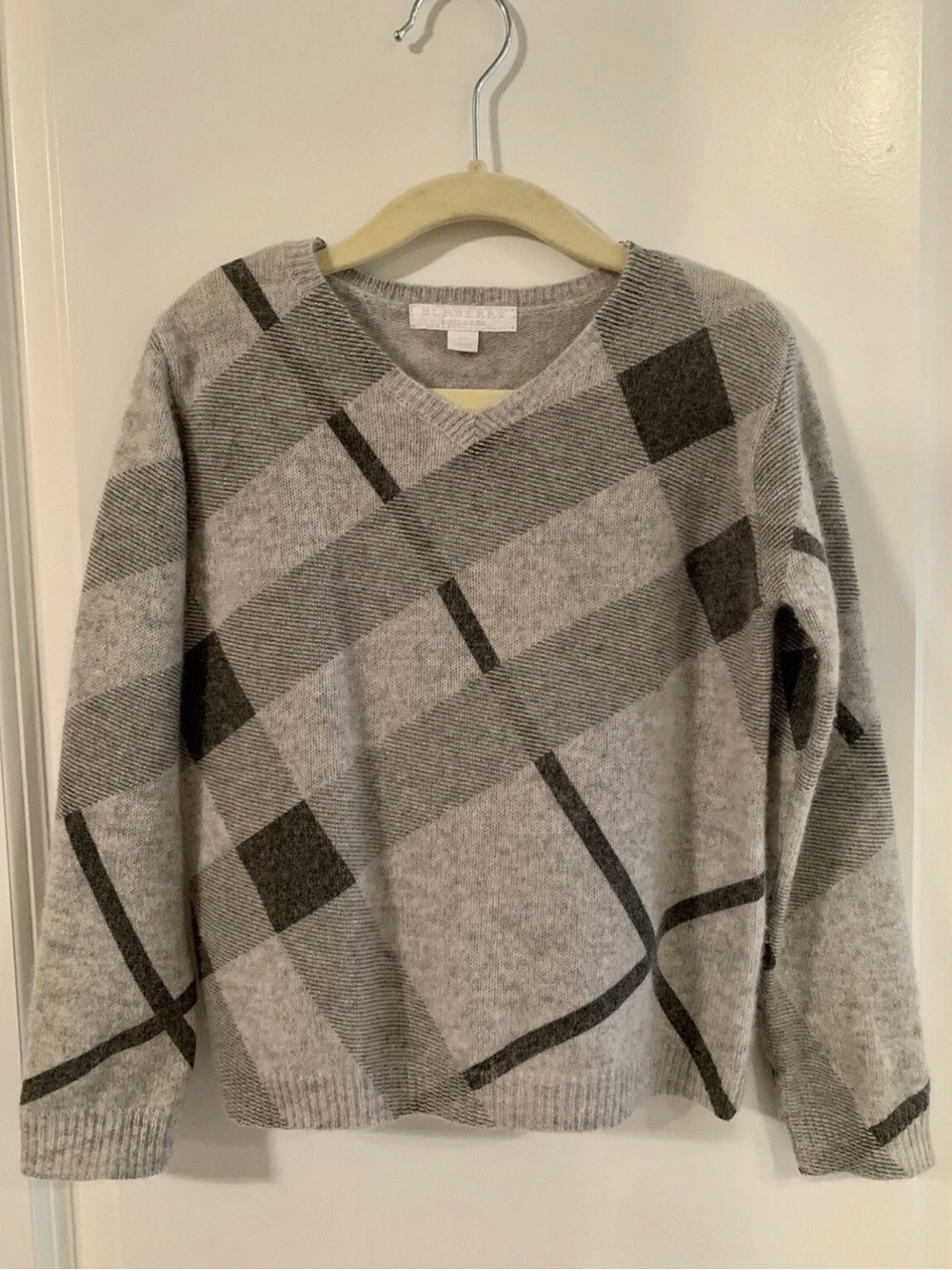 Burberry Children’s Grey Plaid Cashmere V-neck sweater 4Y